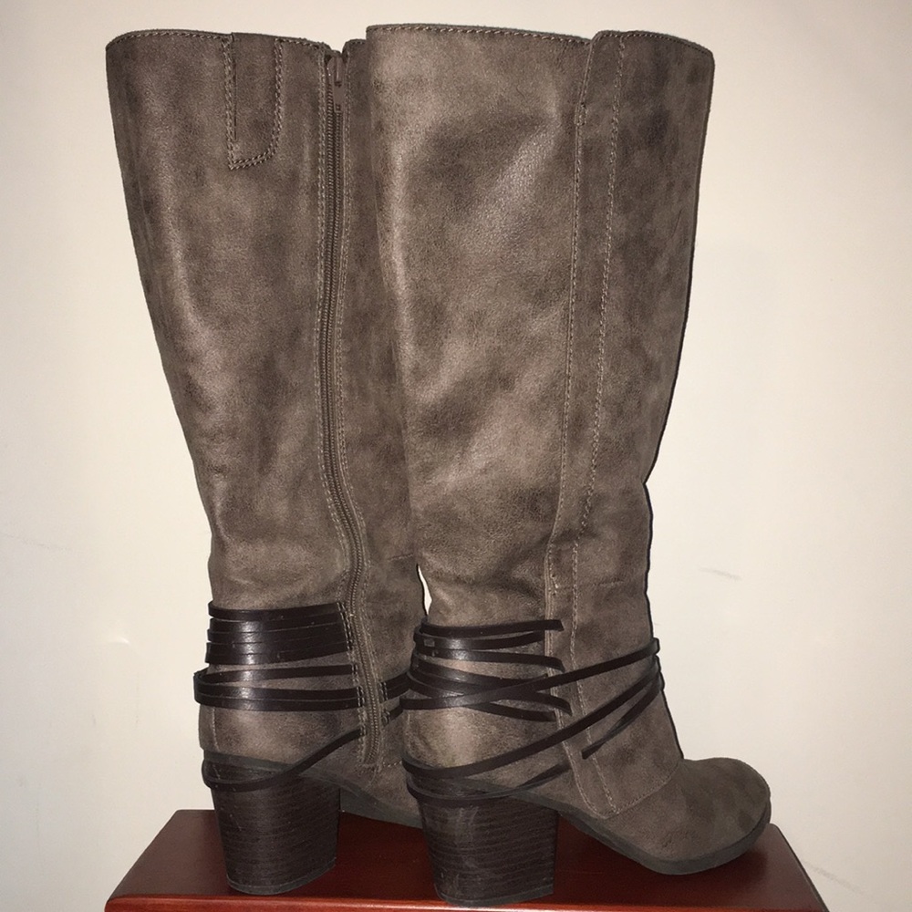 Lexis Boot - Picture 3 of 5